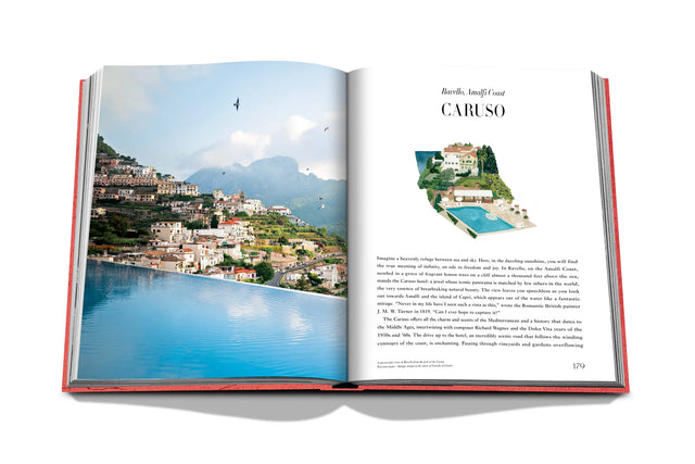 "Villeggiatura. Italian summer" Book by Assouline