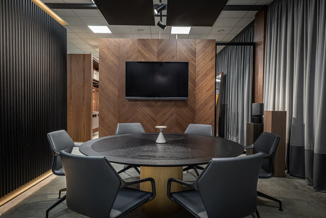 INTERIOR SHOWROOM RENTAL