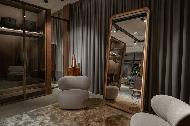 INTERIOR SHOWROOM RENTAL