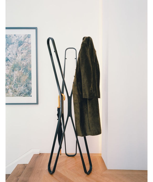 Saturn drabužių kabykla | ClassiCon