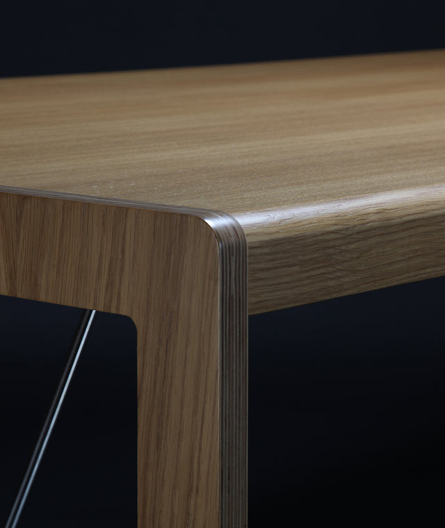 MODO dining table