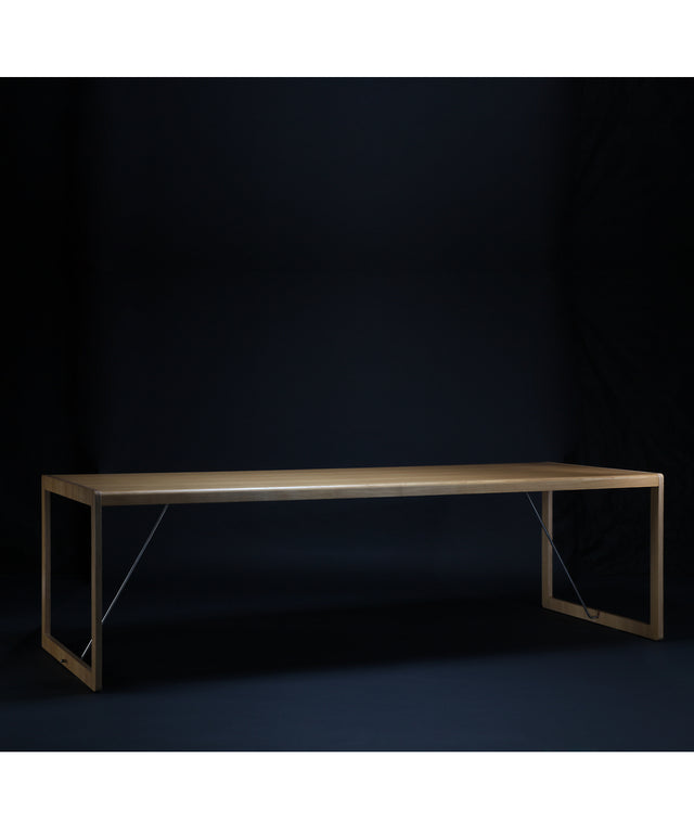 MODO dining table